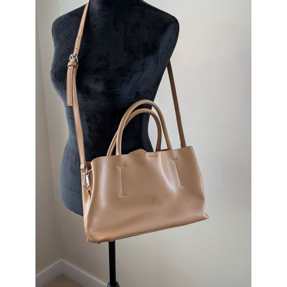 Colab Tan Leather Crossbody Tote Bag With Detachable Strap & Zipper Closure - Picture 12 of 15